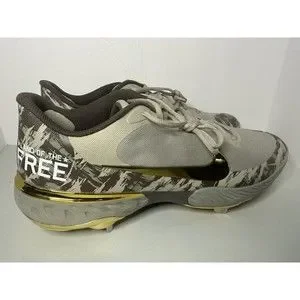 Nike | Shoes | Nike Alpha Huarache Elite 3 Low Land Of The  display picture 2